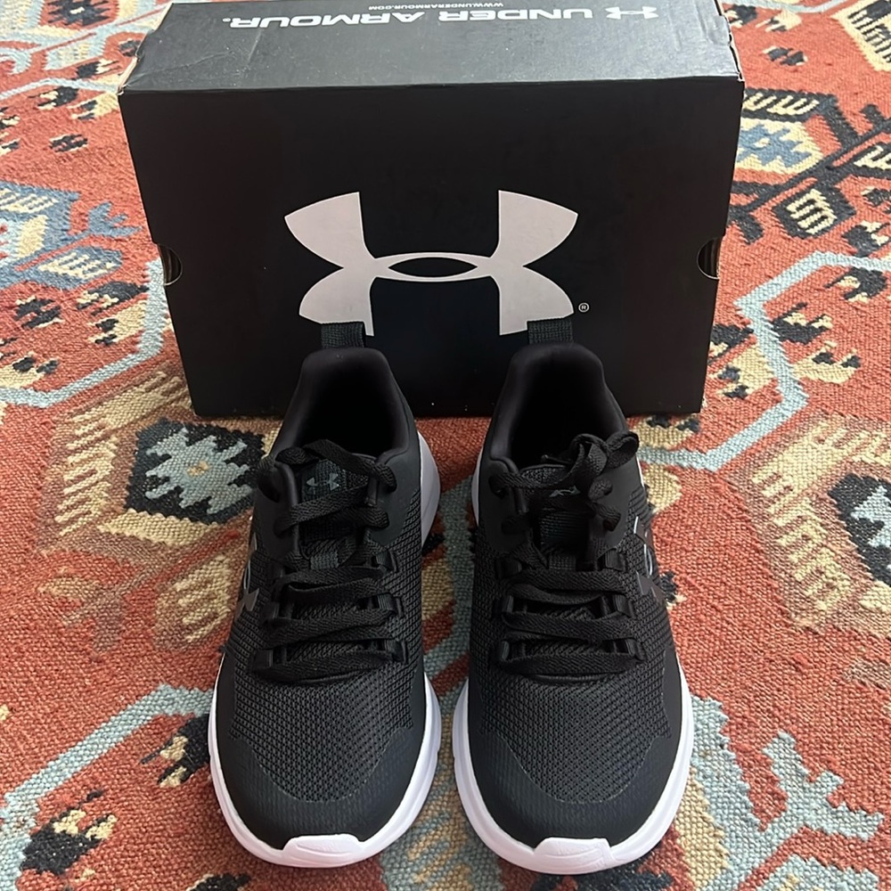 Under Armour Women’s Essential Sneaker NWT